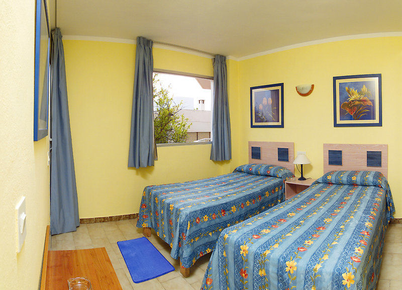 Apartamentos Mira Mola Figueretas ภายนอก รูปภาพ