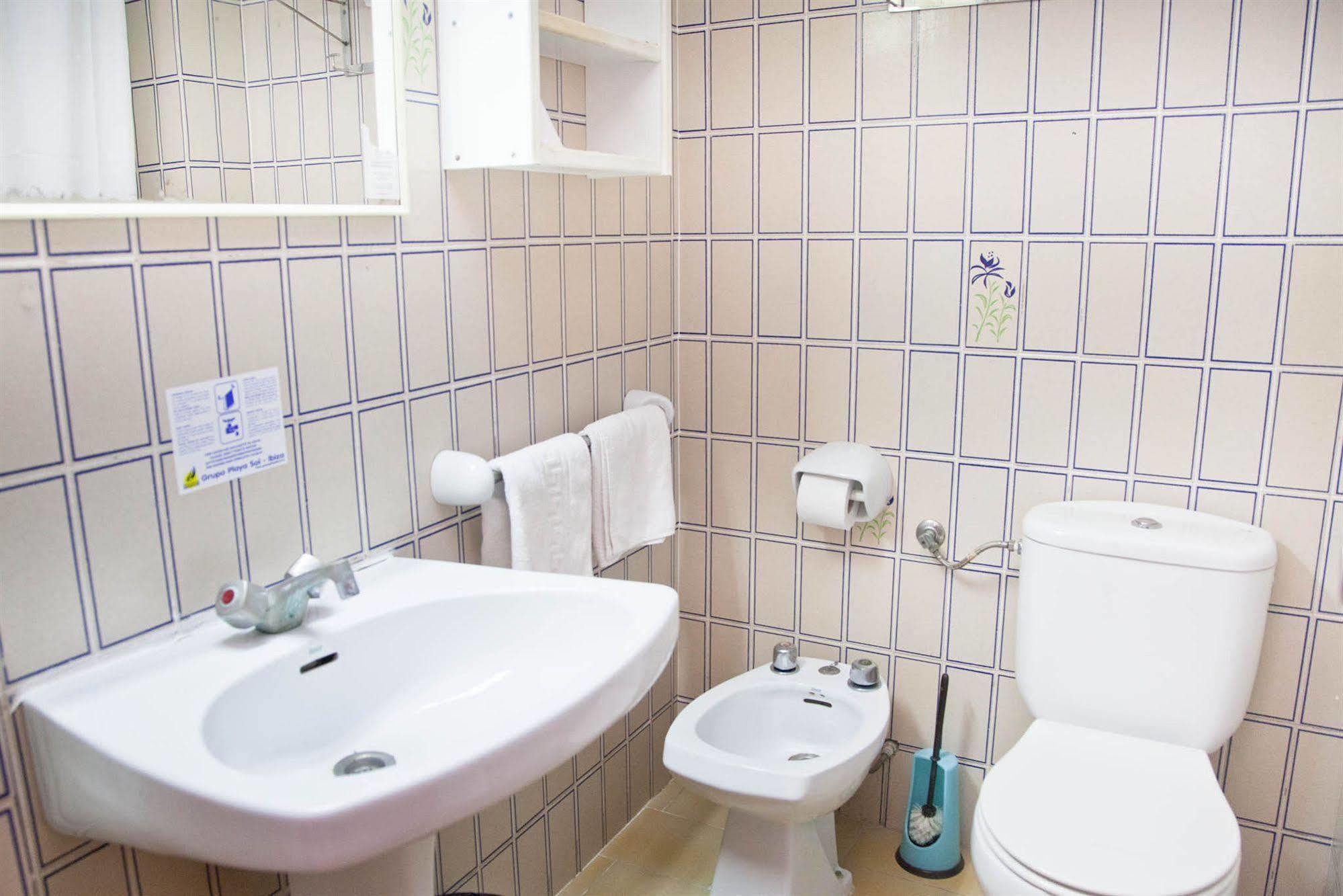 Apartamentos Mira Mola Figueretas ภายนอก รูปภาพ